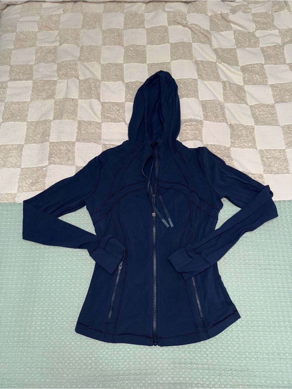Lululemon Hooded Define Jacket *Nulu
True Navy Square Dot size 6